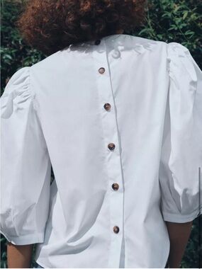 Zara White Button-Back Puff Sleeve Shirt